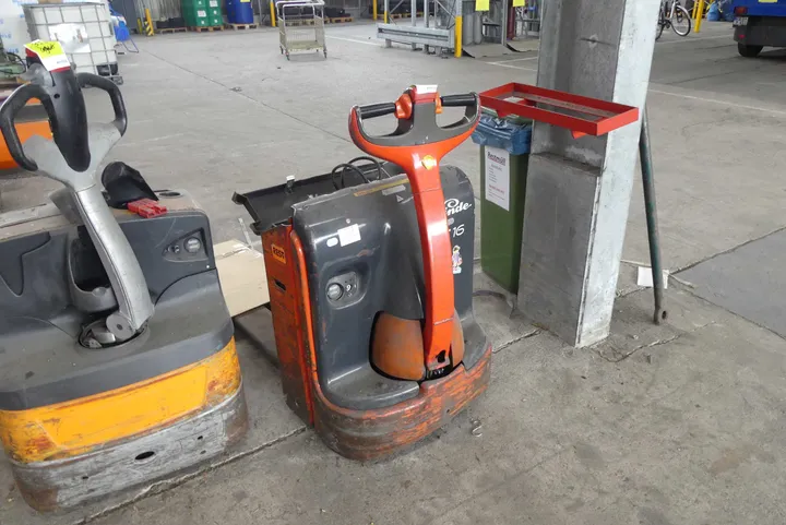 Linde-Niederhubwagen Hinweis: defekt / Typ: T16